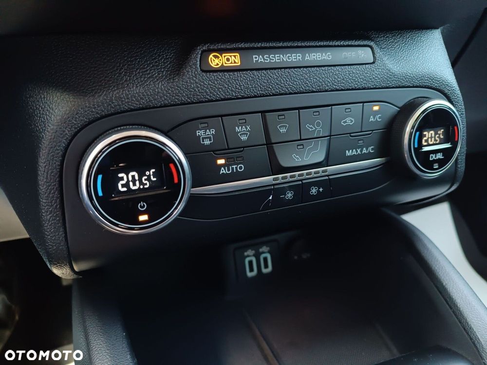 Ford Focus 1.5 EcoBlue Connected - 19