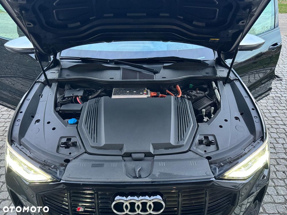 Audi e-tron S Quattro - 6