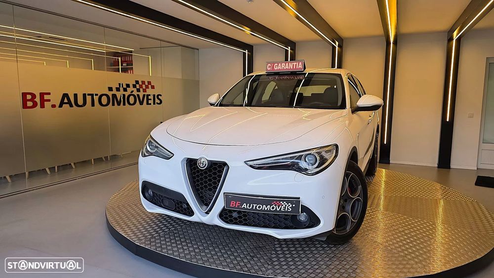 Alfa Romeo Stelvio 2.2 D Super AT8 - 1