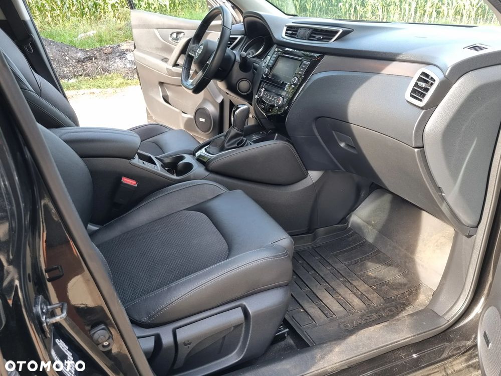 Nissan Qashqai 1.7 dCi 4x4 Tekna+ Xtronic - 9