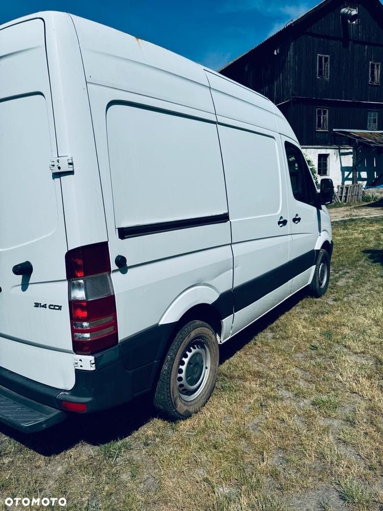 Mercedes-Benz Sprinter - 4
