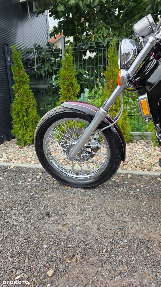 Suzuki Intruder - 14