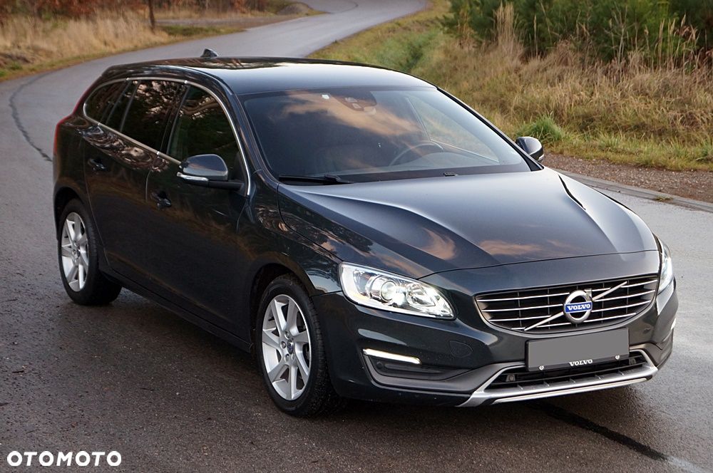 Volvo V60 D4 Geartronic Summum - 15