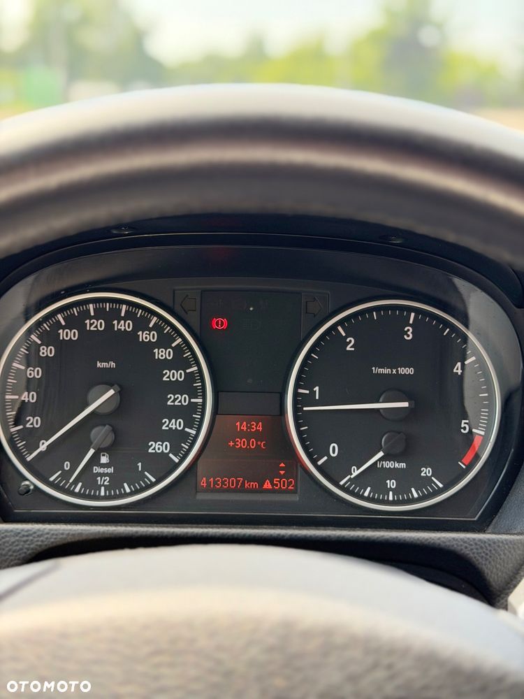 BMW Seria 3 318d - 29
