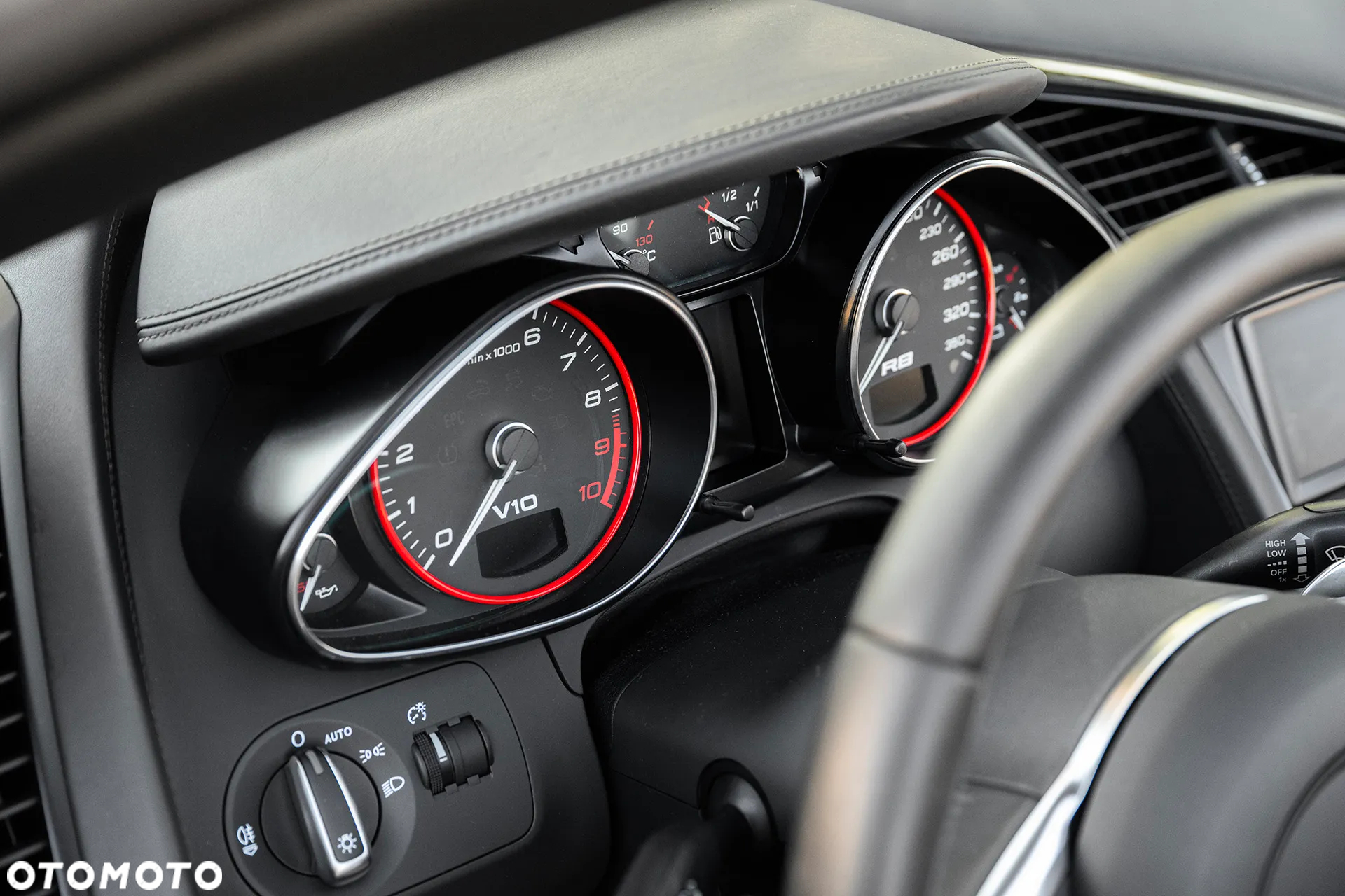 Audi R8 5.2 FSI quattro R tronic - 33