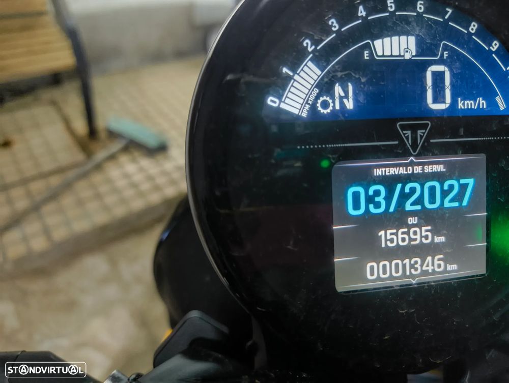 Triumph Trident - 13