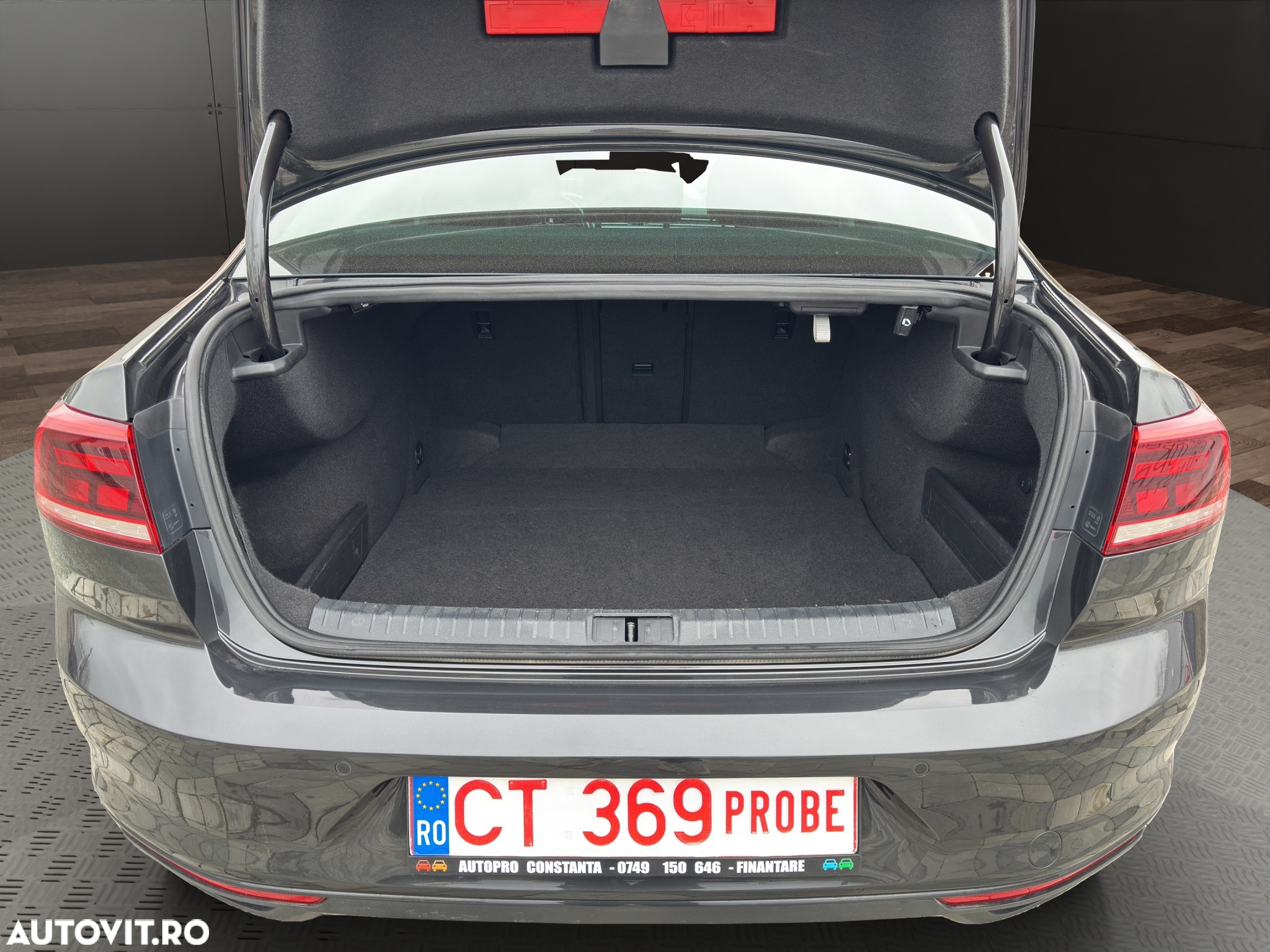 Volkswagen Passat 2.0 TDI SCR DSG Business - 16