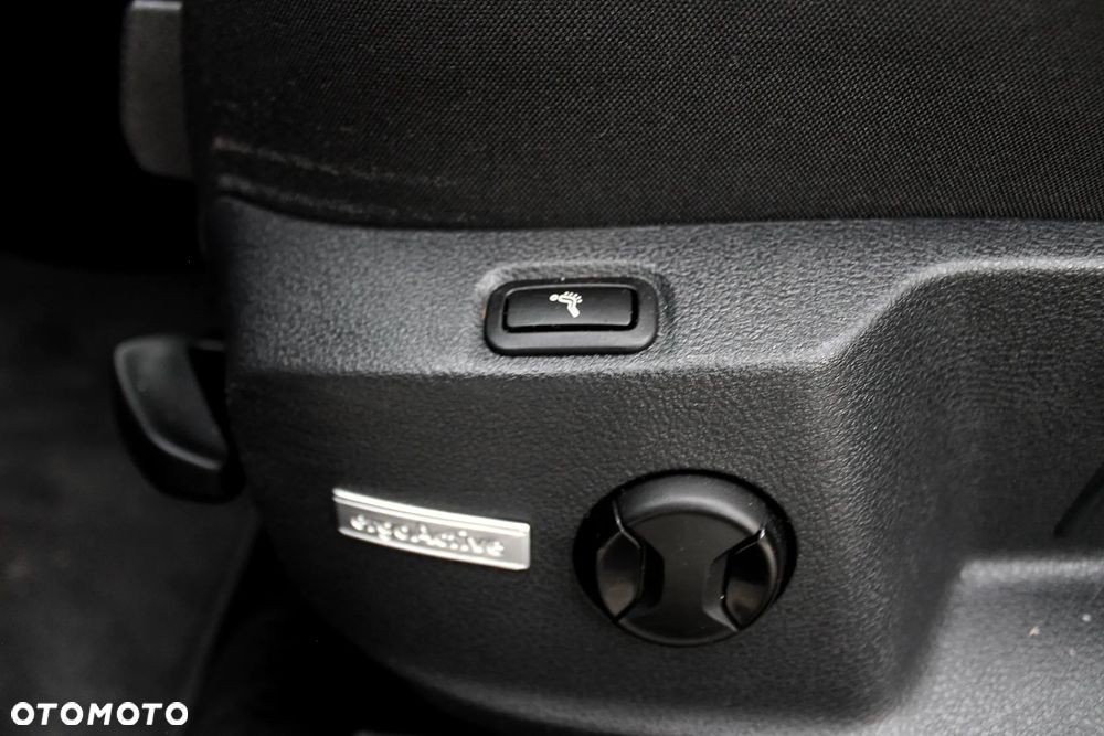 Volkswagen Golf 1.6 TDI (BlueMotion Technology) Comfortline - 16