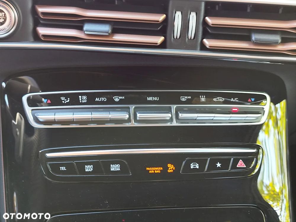 Mercedes-Benz EQC 400 4-Matic Sport - 25