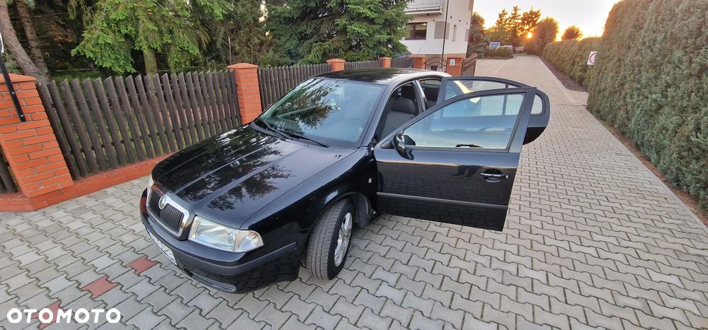 Skoda Octavia 1.6 Tour Classic - 23