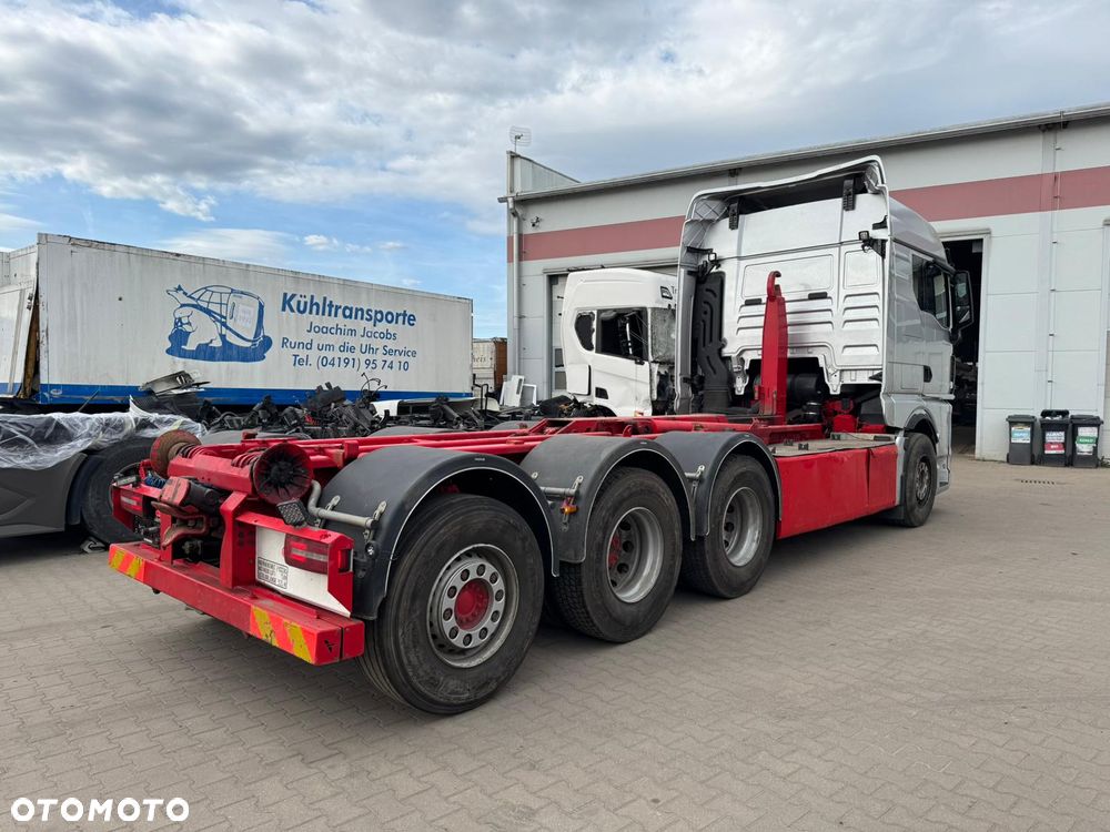 MAN TGX 33.520  8x4 - 2
