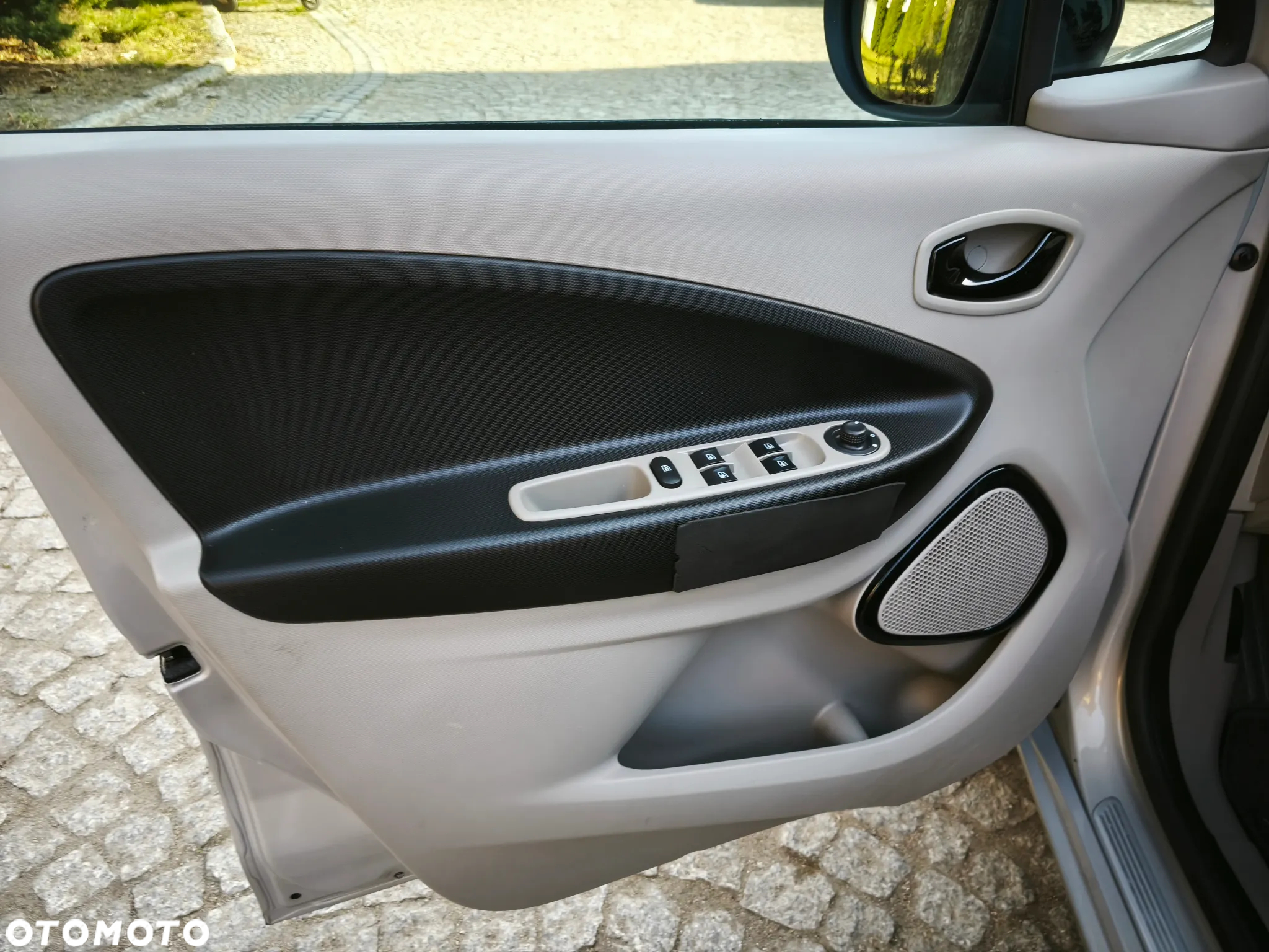 Renault Zoe Intense - 12