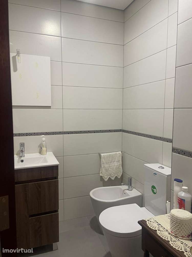 Apartamento T3 com Garagem 5 minutos de Chaves - Grande imagem: 2/19