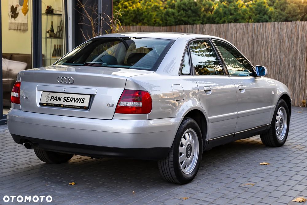 Audi A4 Limousine 1.6 - 4