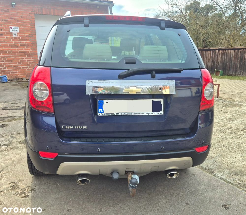 Chevrolet Captiva 3.2 LT (deu) - 19