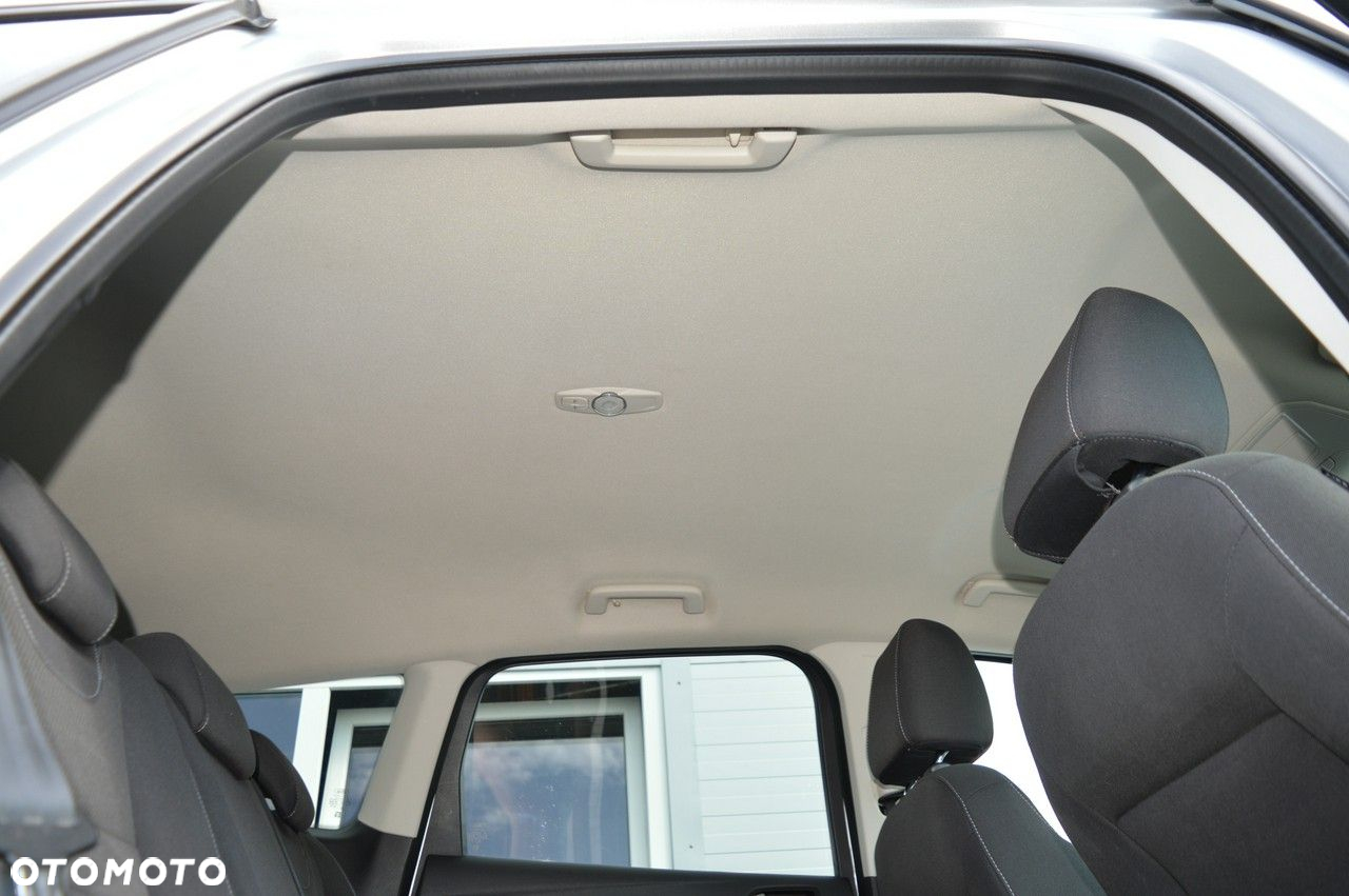 Ford Kuga - 27
