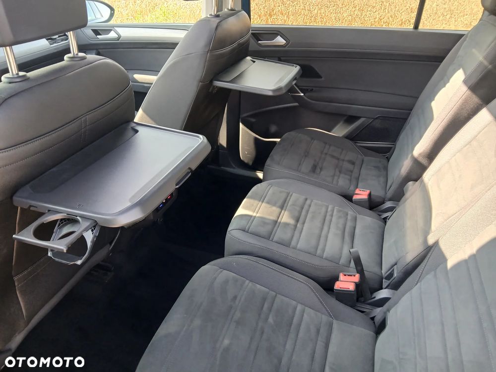 Volkswagen Touran - 23