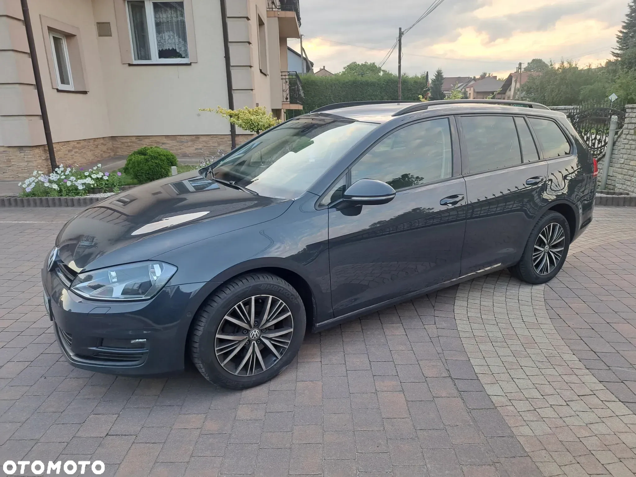 Volkswagen Golf VII 2.0 TDI BMT Highline DSG - 9
