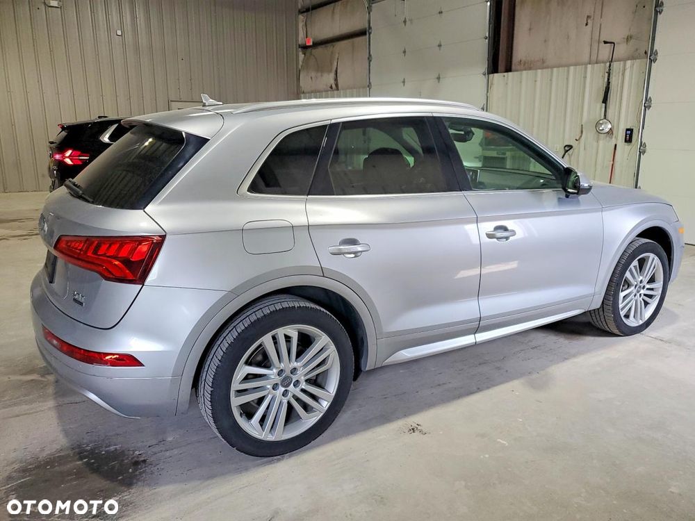 Audi Q5 2.0 TFSI Quattro S tronic design - 4