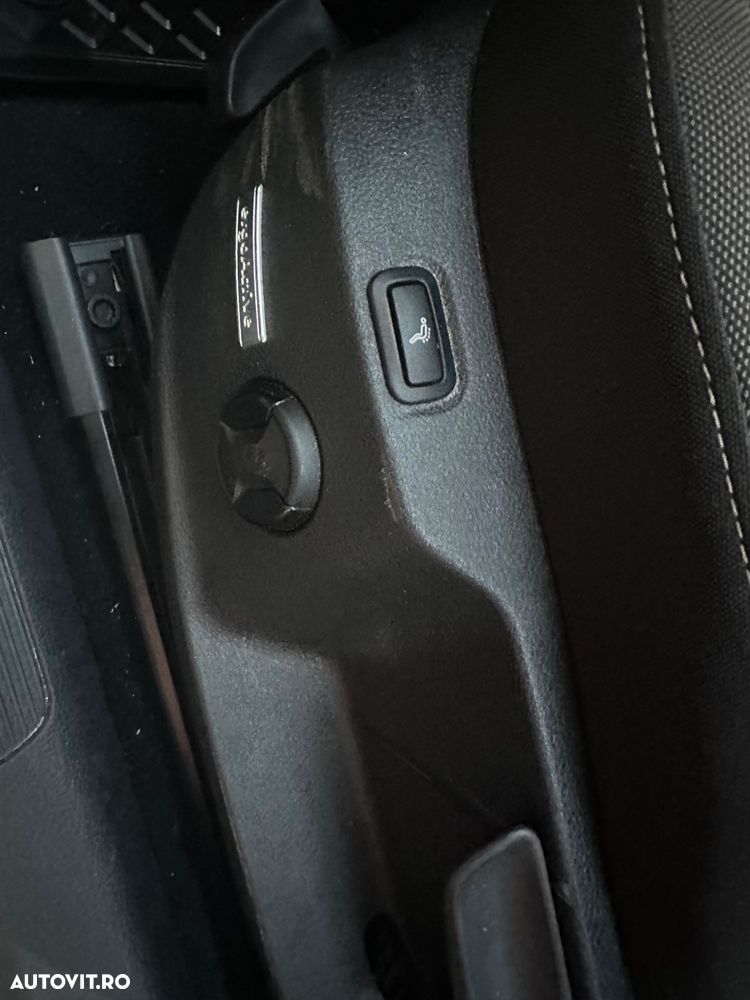 Volkswagen Golf 2.0 TDI (BlueMotion Technology) Highline - 8