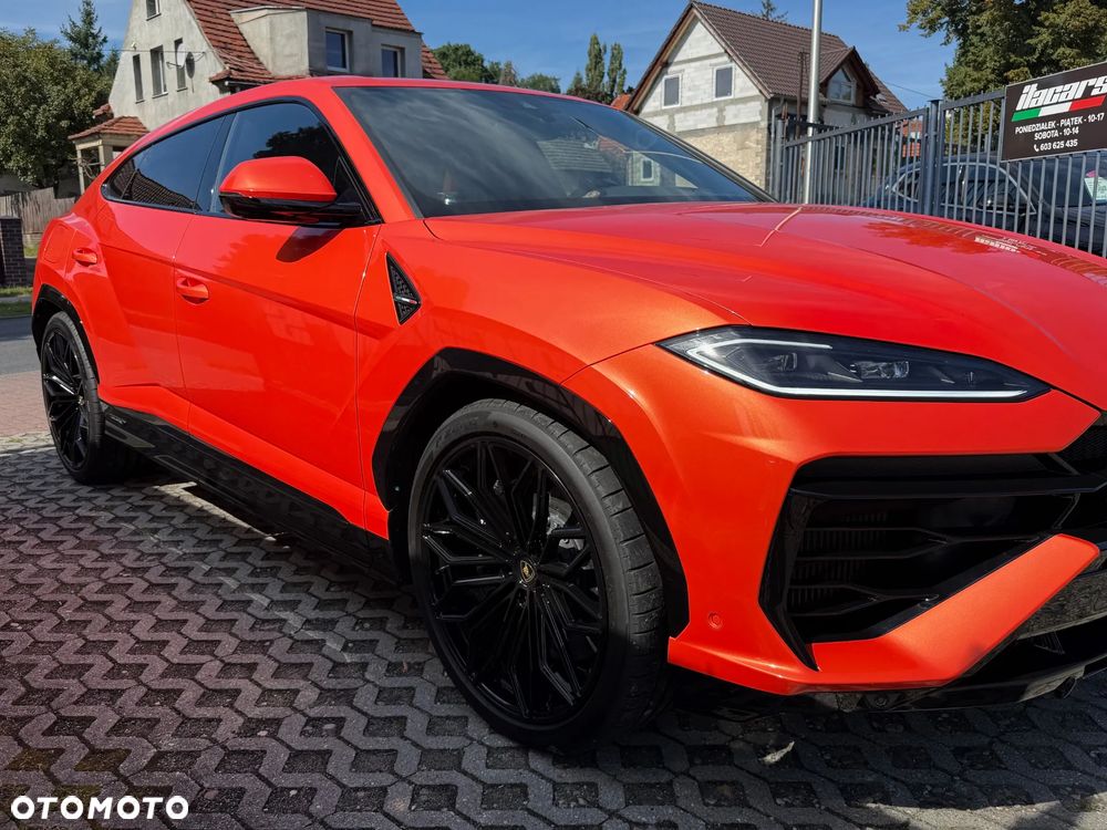 Lamborghini Urus - 5
