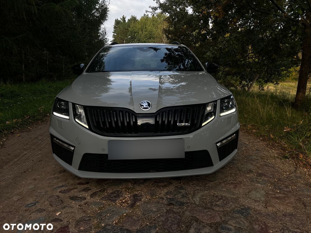 Skoda Octavia 2.0 TDI RS DSG - 4