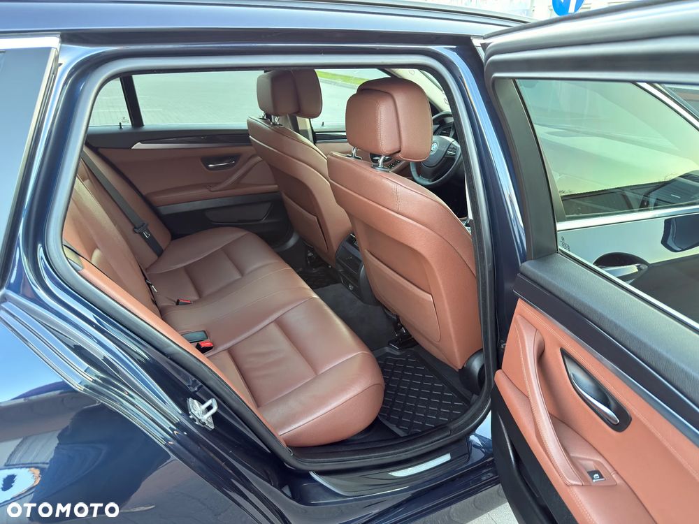 BMW Seria 5 520d - 12
