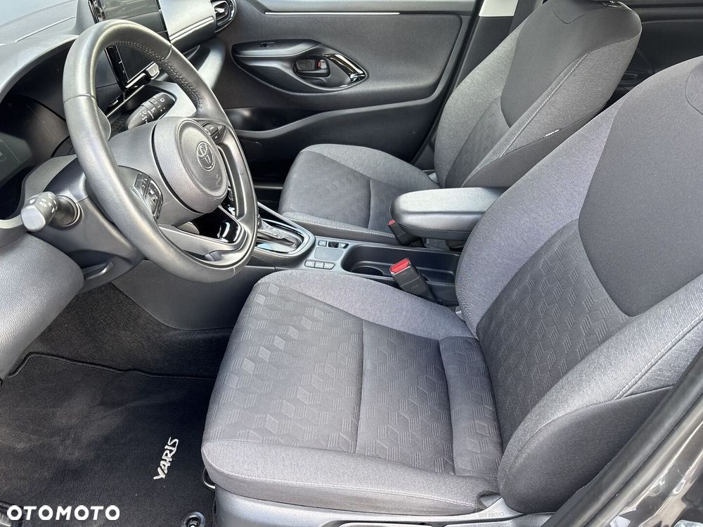 Toyota Yaris Hybrid 1.5 Style - 13