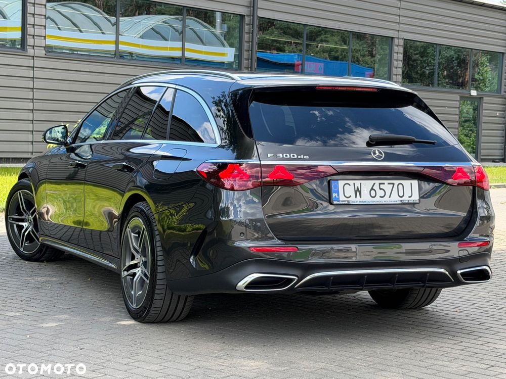 Mercedes-Benz Klasa E 300de 4Matic 9G-TRONIC AMG Line NIGHT Edition - 4
