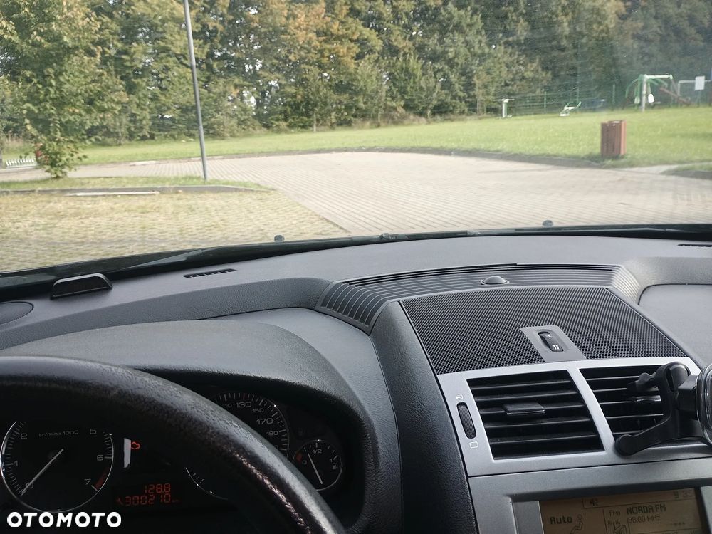 Peugeot 407 - 16