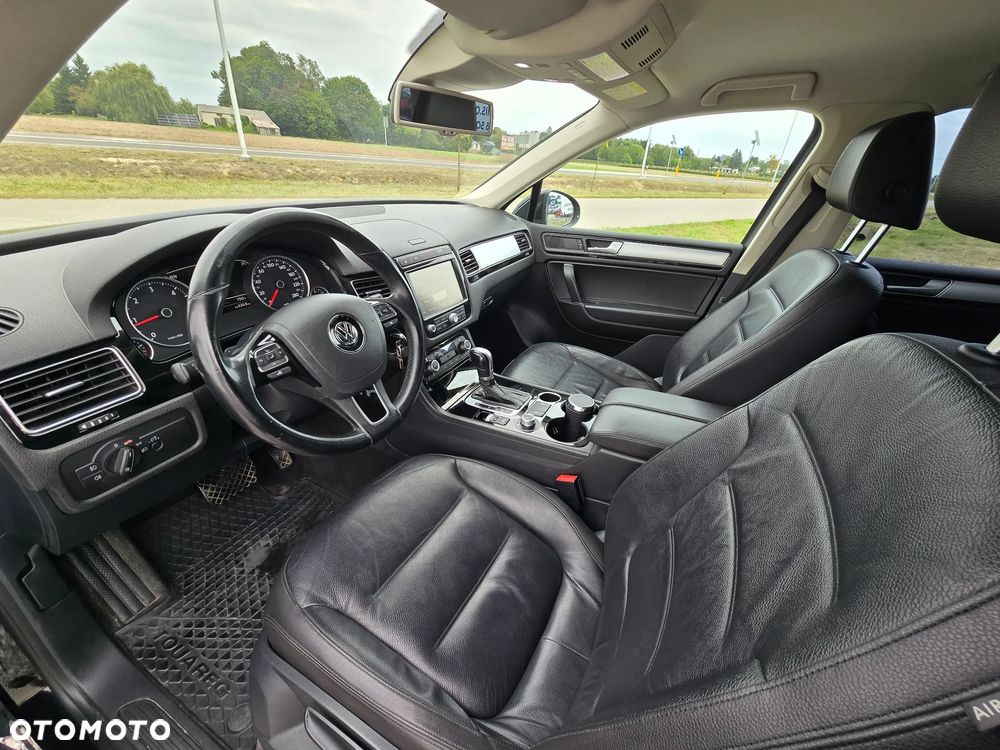 Volkswagen Touareg - 17