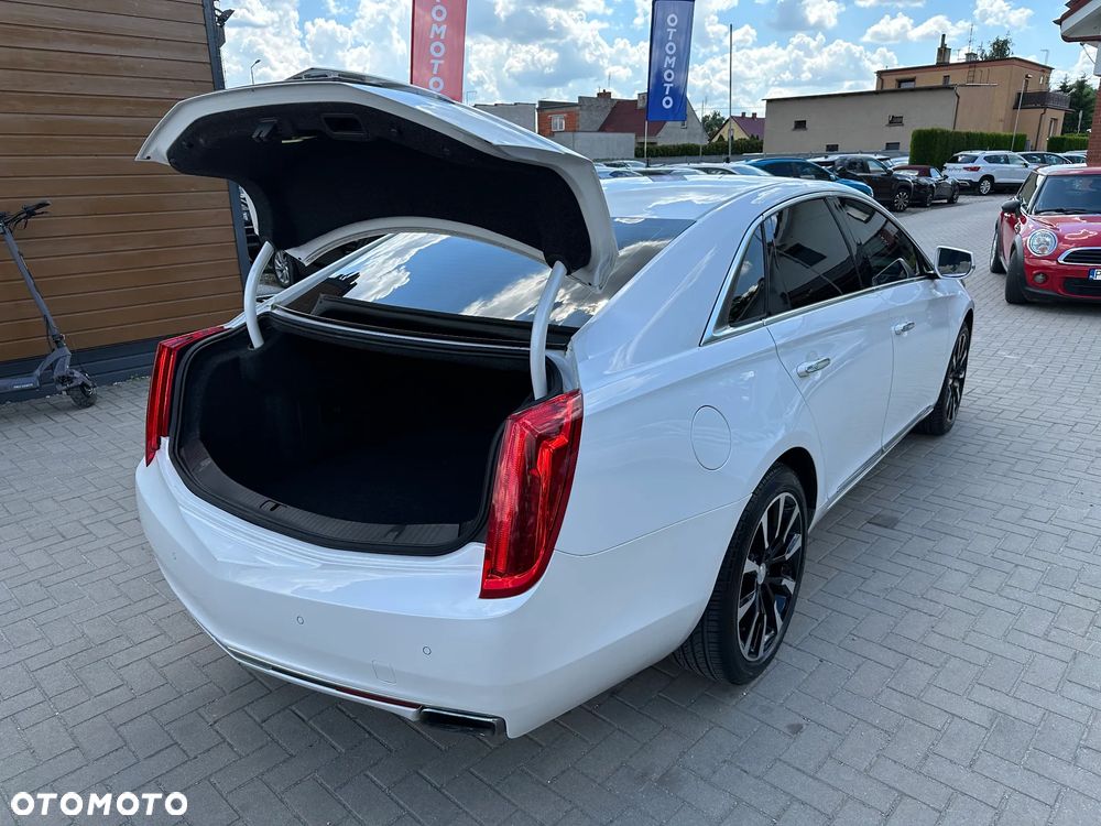 Cadillac XTS - 28