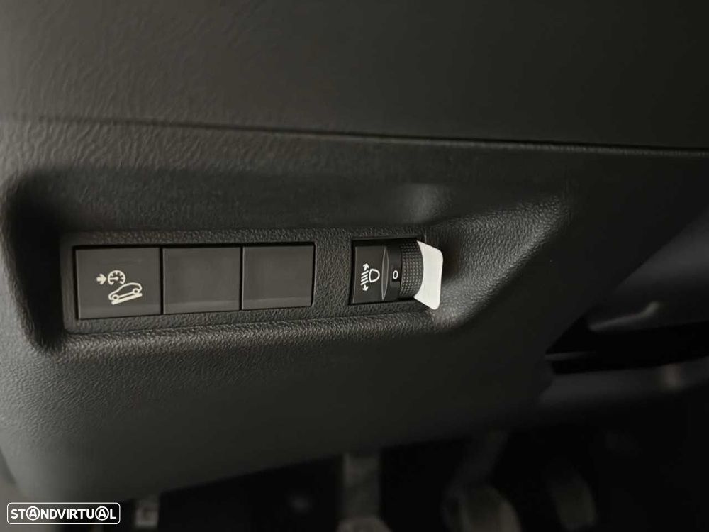 Jeep Avenger 1.2 GSE T3 Altitude - 13