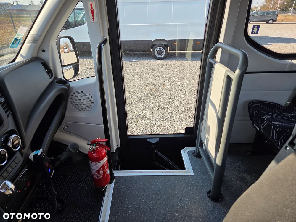 Iveco Daily Line A60C17 / 24 miejsca / - 13