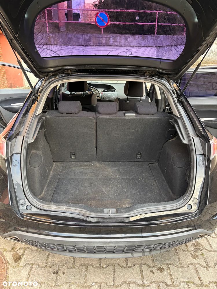 Honda Civic 1.8 Sport - 12