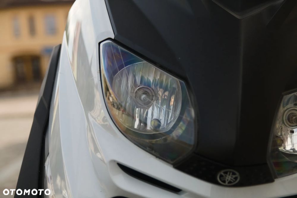 Yamaha X-max - 8