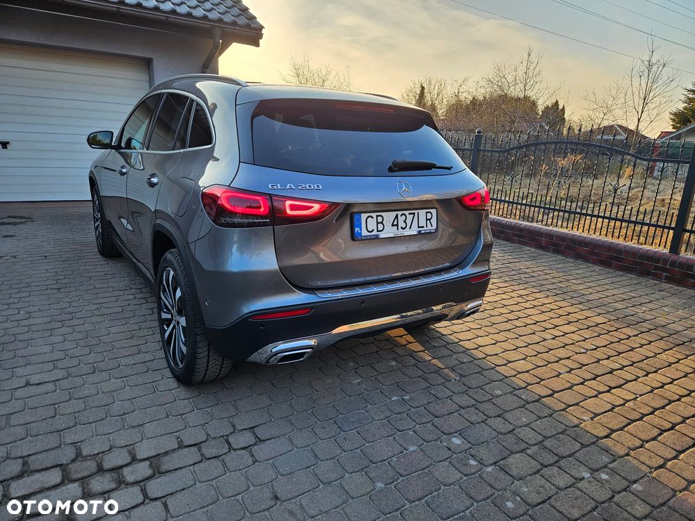 Mercedes-Benz GLA 200 - 8