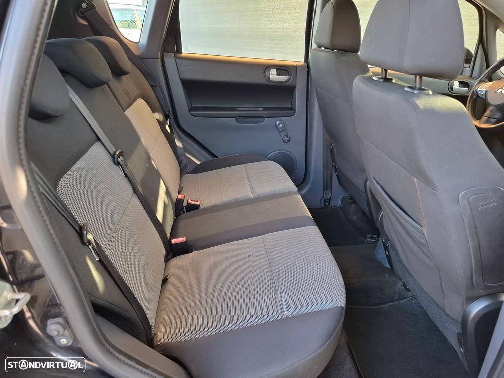 Mitsubishi Colt 1.1 Inform RCD - 41