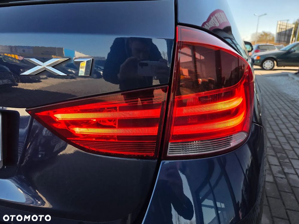 BMW X1 xDrive18d xLine - 6