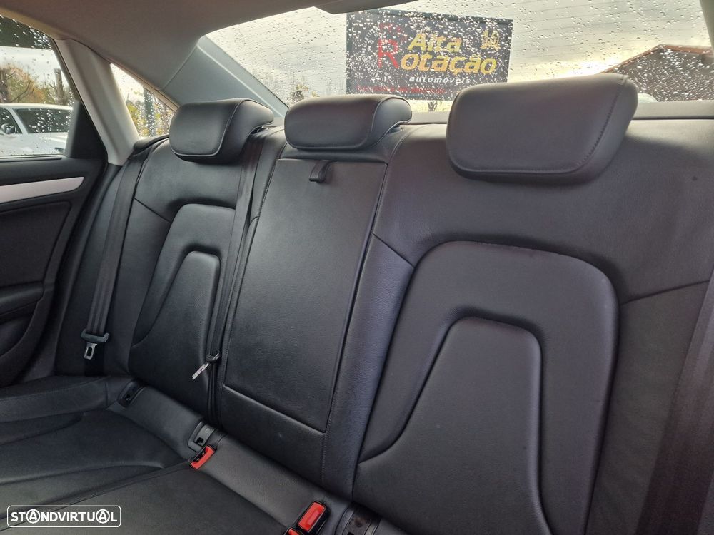 Audi A4 2.0 TDI multitronic Business Line S-line - 13