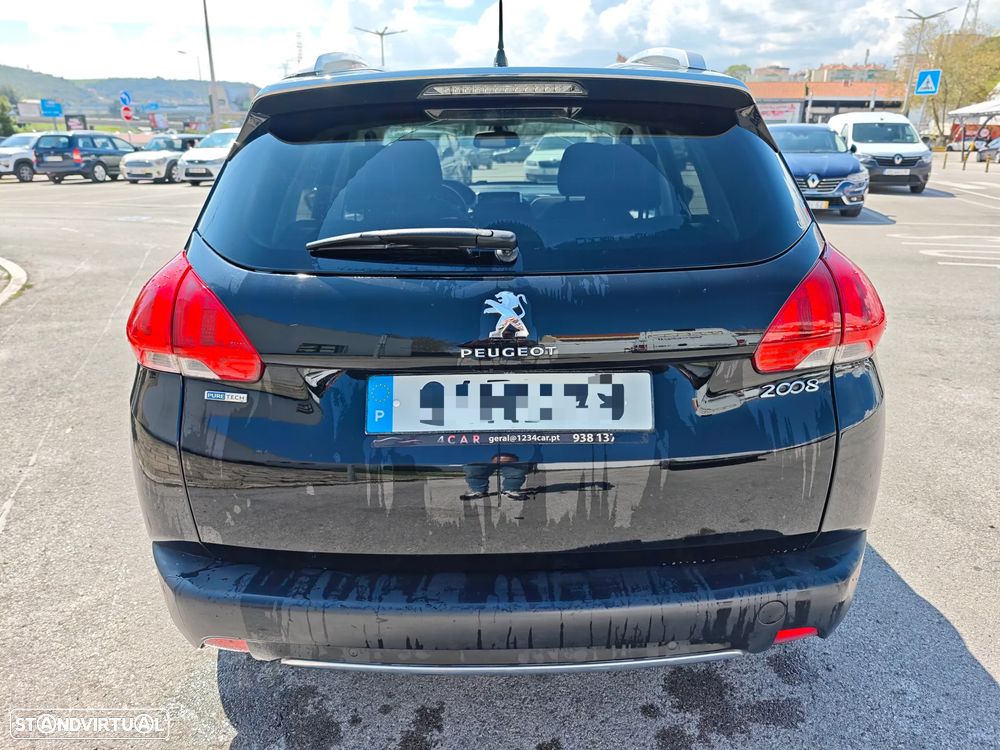 Peugeot 2008 1.2 PureTech Allure - 3