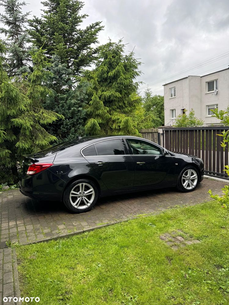 Opel Insignia - 18