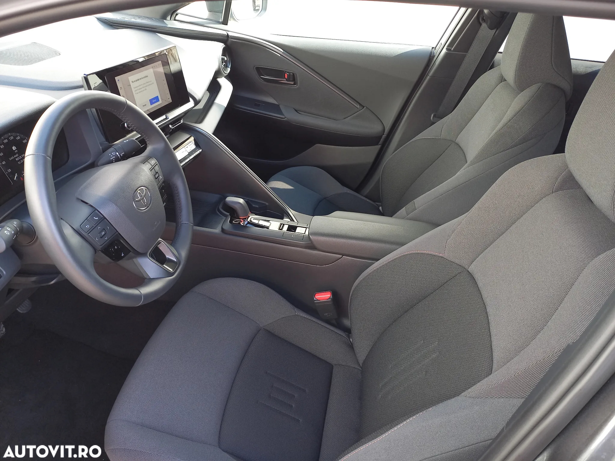 Toyota C-HR 1.8 HEV 140 CP 4x2 CVT Dynamic - 11