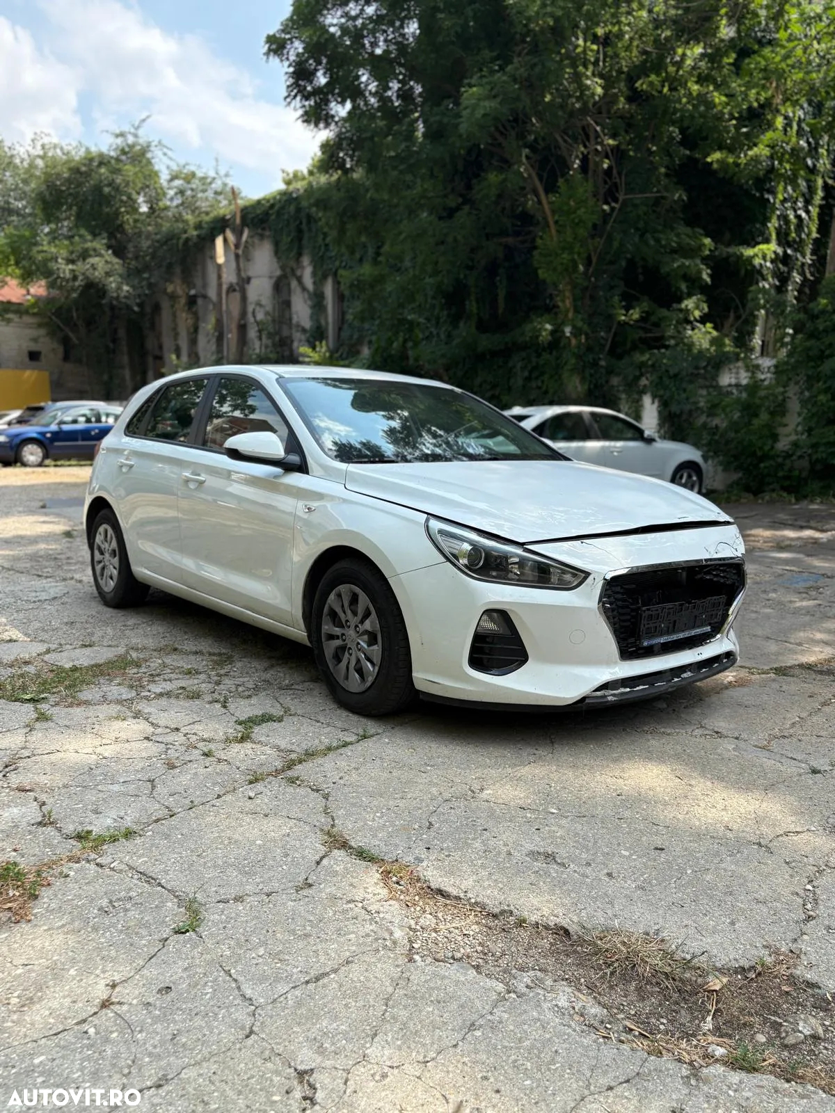 Hyundai i30 1.4 100CP 5DR M/T Comfort - 11