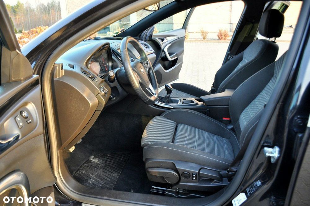 Opel Insignia - 21