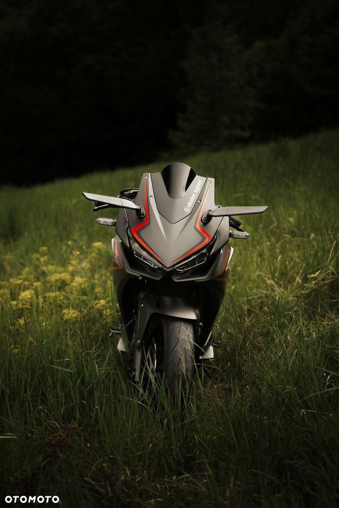 Honda CBR - 3