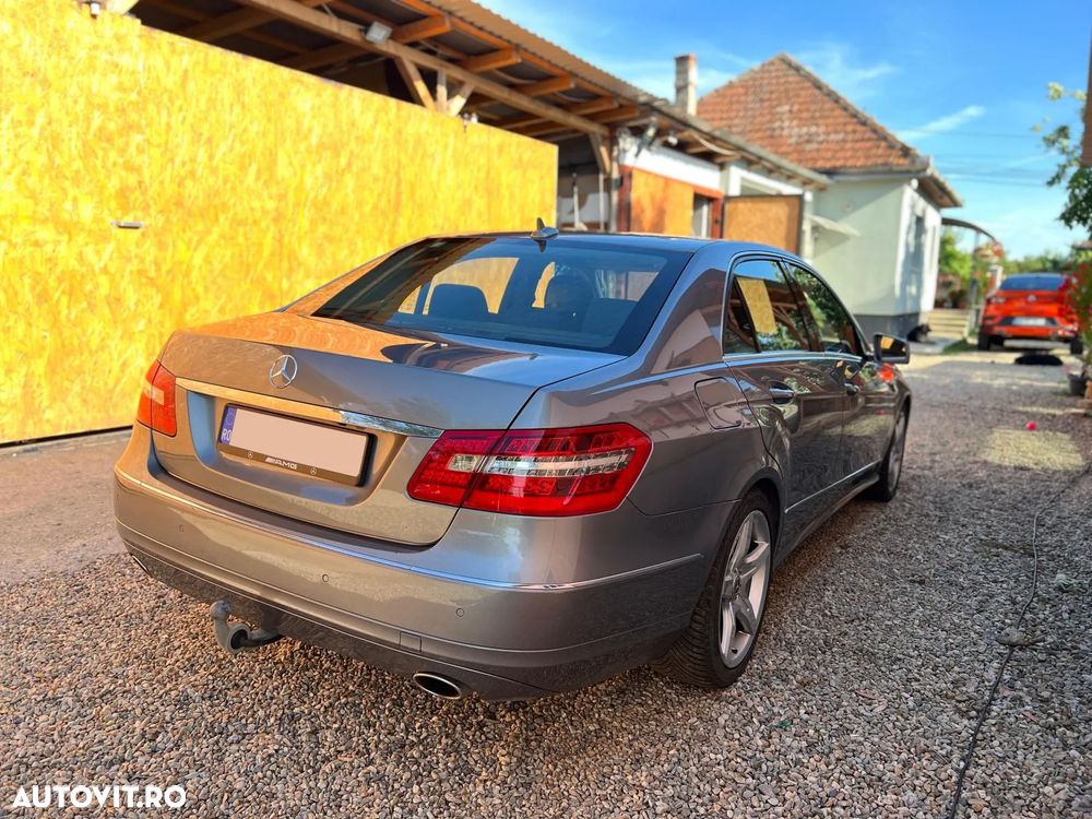 Mercedes-Benz E - 6