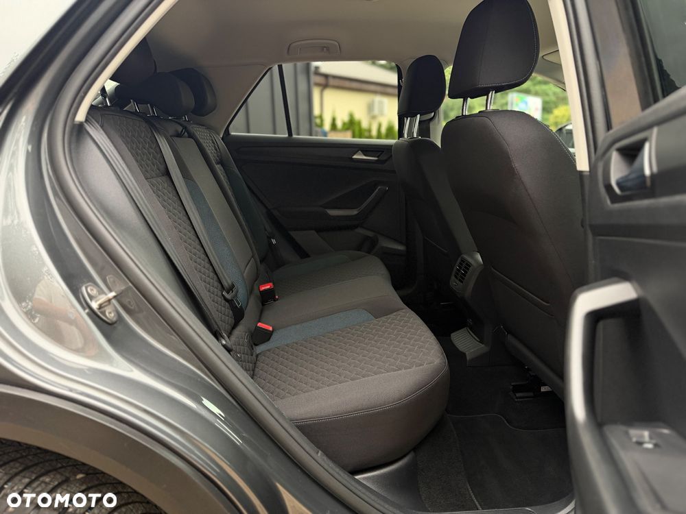 Volkswagen T-Roc 1.5 TSI ACT OPF IQ.DRIVE - 35
