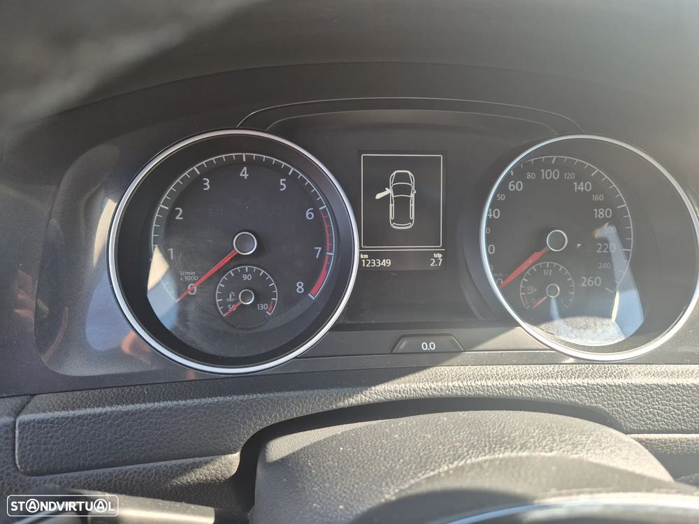 VW Golf 1.0 TSI Confortline - 6