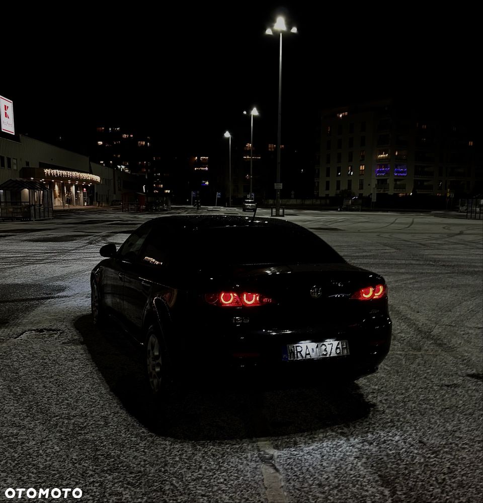 Alfa Romeo 159 - 2